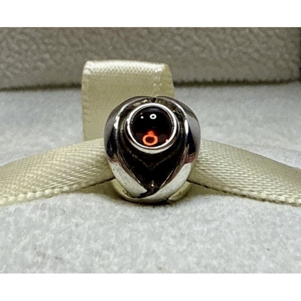 Authentic Pandora Moments Garnet Eye Charm Ster. Silver 925 ALE 790127GR Retired